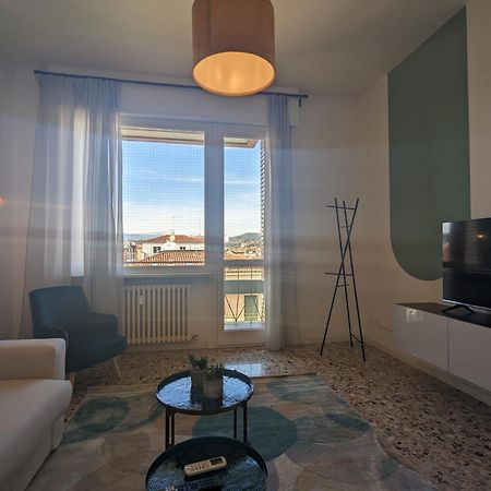 Ferienwohnung Big House-Private Parking-12" Walk From The Arena Verona Exterior foto