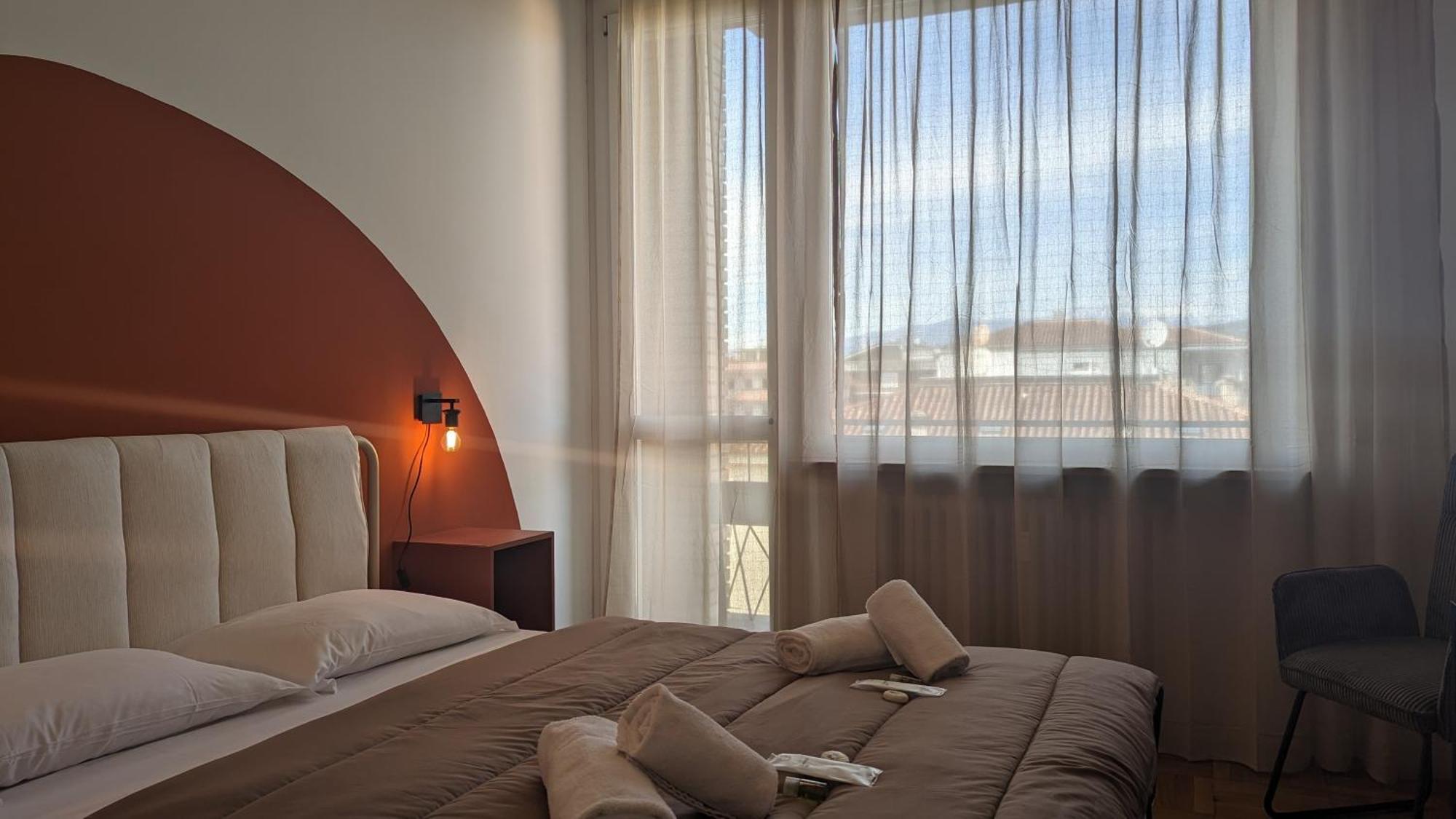 Ferienwohnung Big House-Private Parking-12" Walk From The Arena Verona Exterior foto