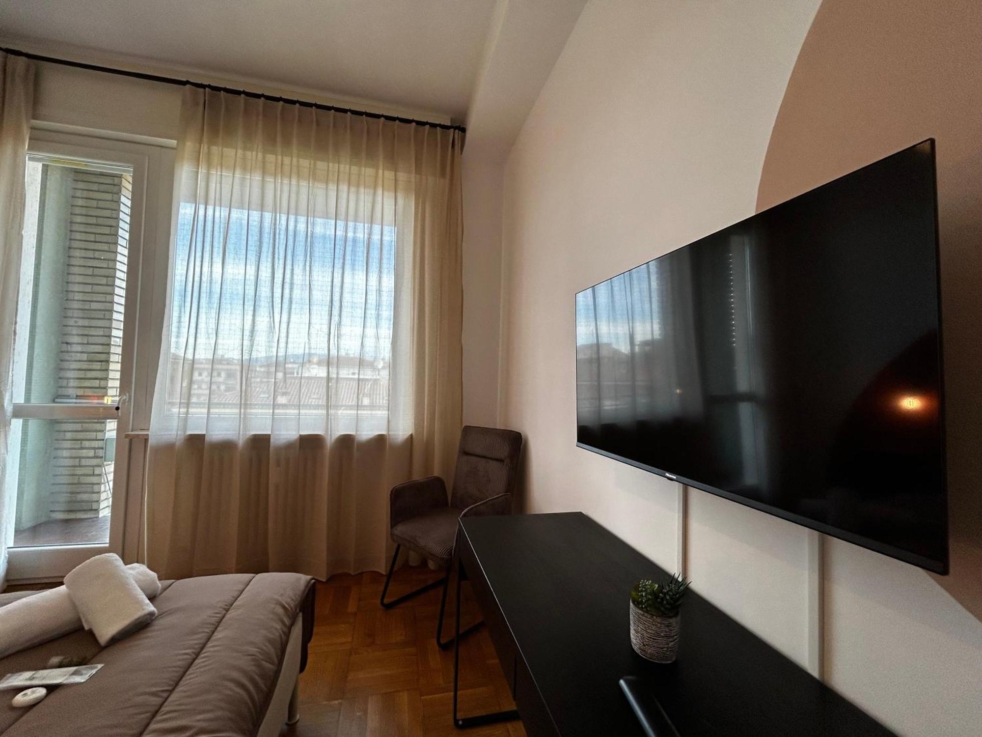 Ferienwohnung Big House-Private Parking-12" Walk From The Arena Verona Exterior foto